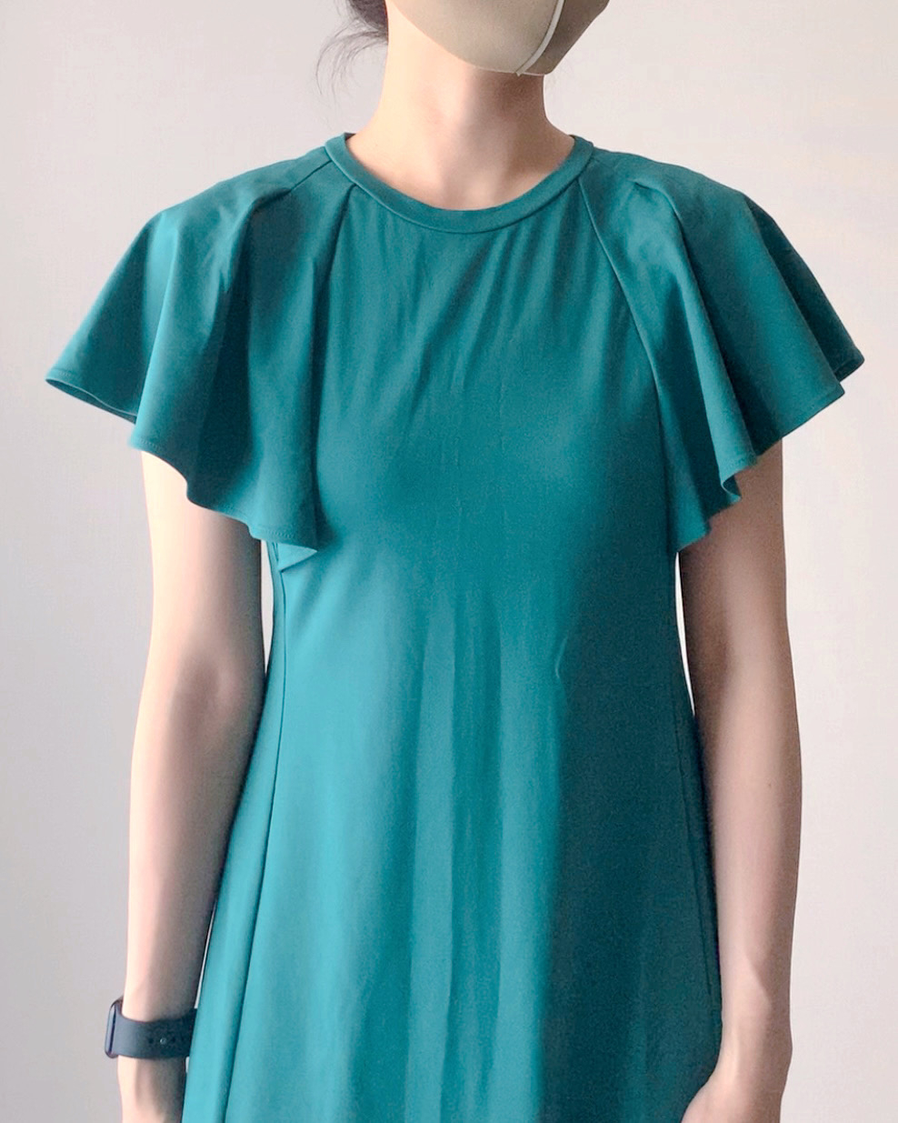 GU(ジーユー)のおすすめファッションアイテム「バックオープンワンピース(半袖)Z+E」