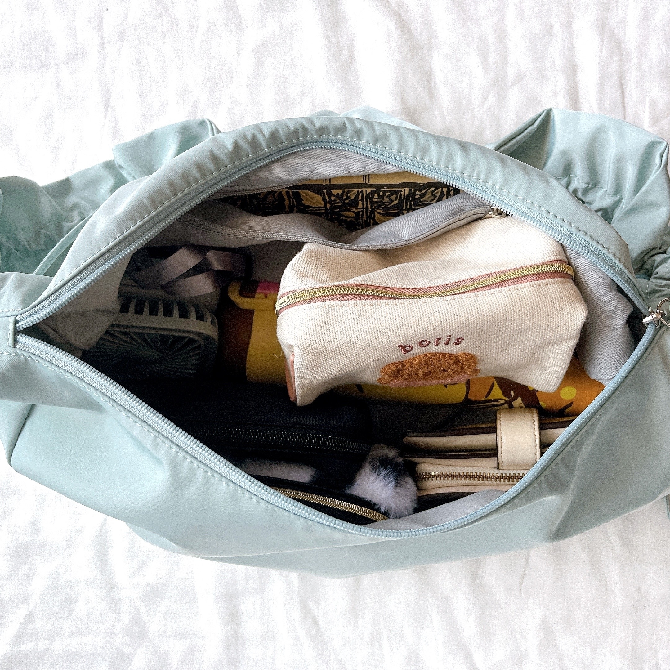 ニコアンドのおすすめバッグ「撥水軽量シャーリング2WAYショルダー」