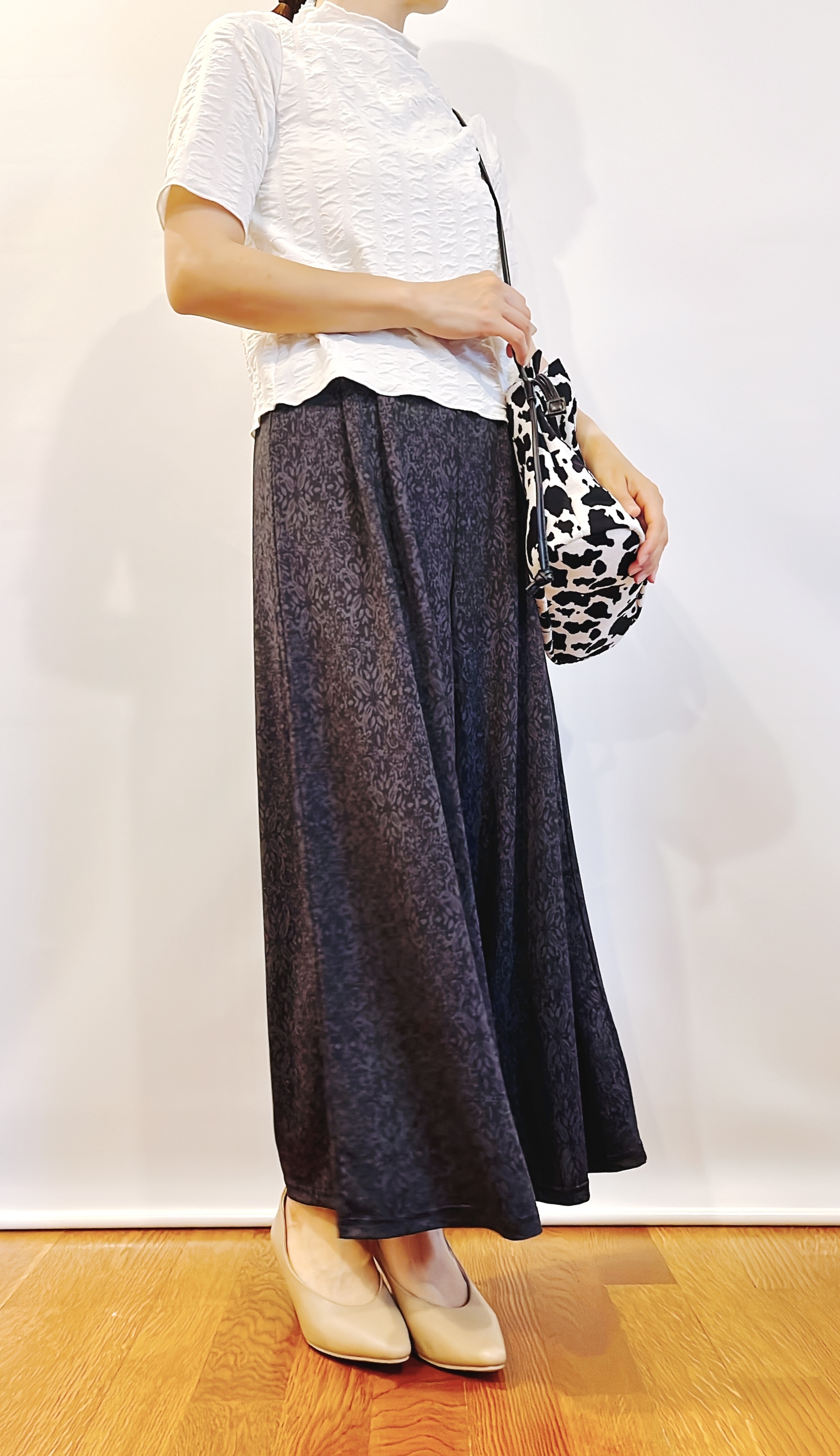 しまむらのおすすめファッションアイテム「ダマスクガラワイドPT」