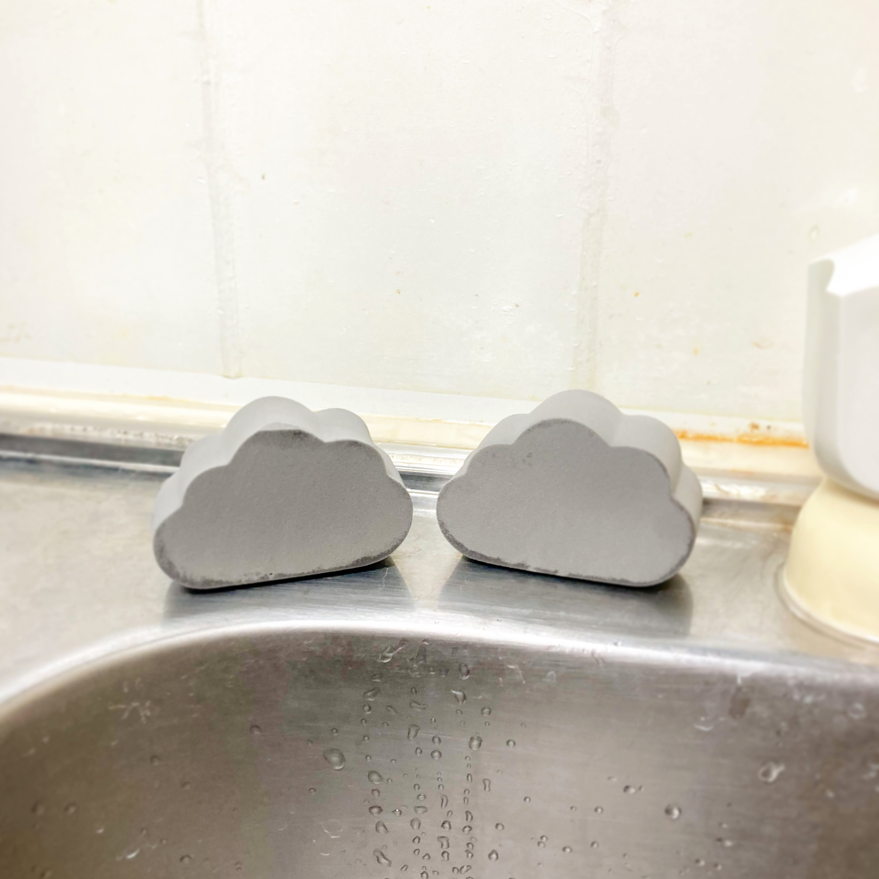 CanDo(キャンドゥ)のおすすめグッズ「PVA吸水スポンジくも ミニ3P」