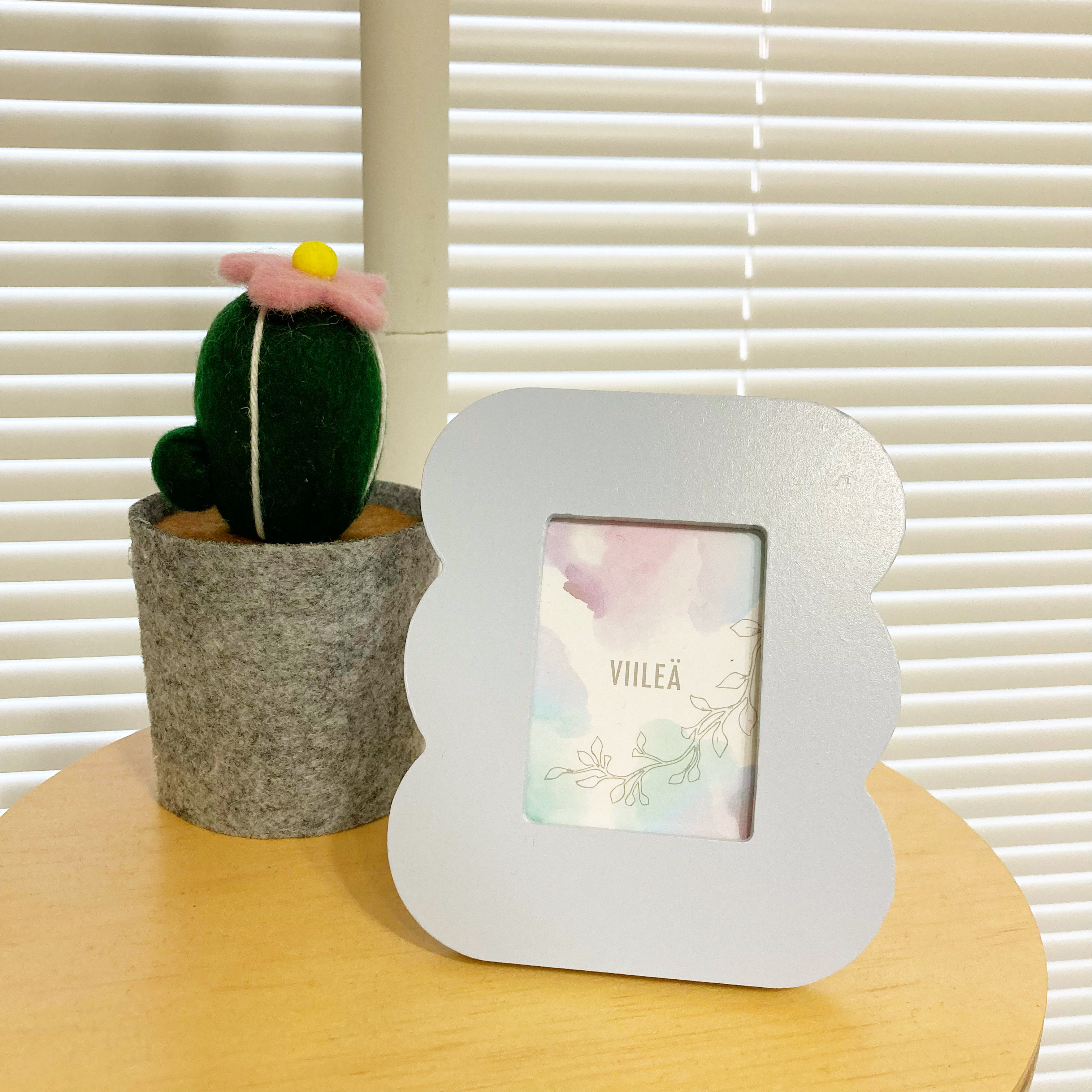 DAISO（ダイソー）のオススメの雑貨「MDFフォトフレーム（チェキミニサイズ）」