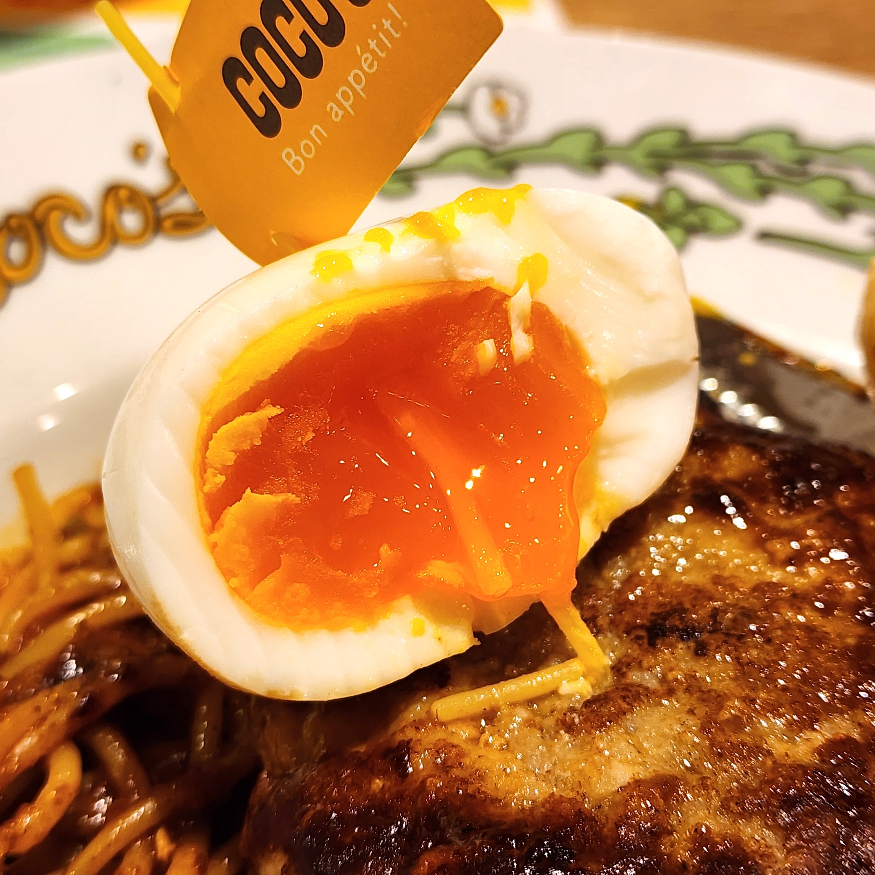 ココスのおすすめフード「ココスのハンバーグボロネーゼ」