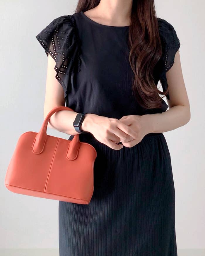 しまむらのおすすめトップス「TNKソデレースFT」