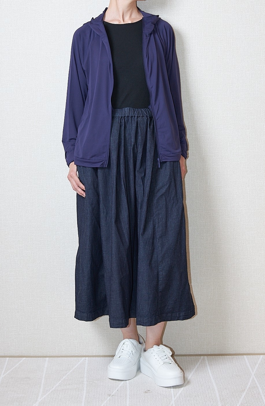 WORKMAN（ワークマン）のおすすめファッションアイテム「レディースUVサンガードパーカー」のコーディネート