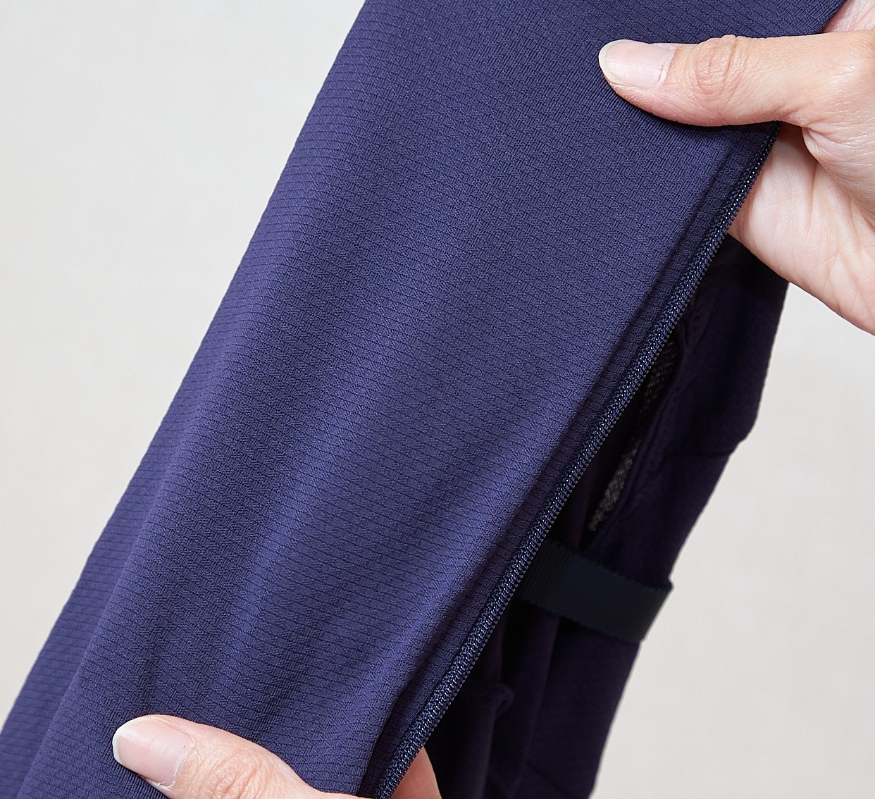 WORKMAN（ワークマン）のおすすめファッションアイテム「レディースUVサンガードパーカー」