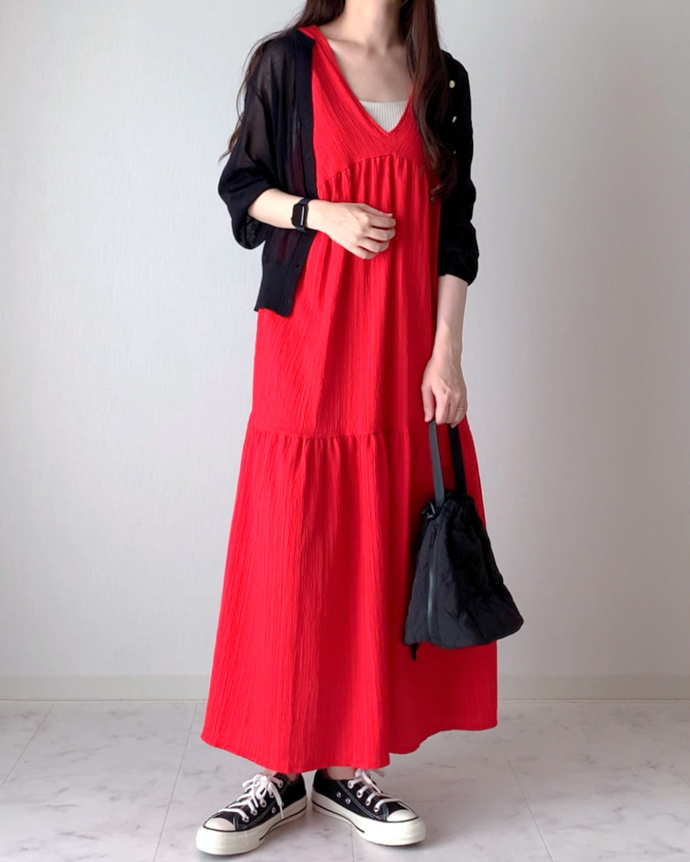 しまむらのおすすめファッションアイテム「EIキーネックシアーCD」のコーディネート