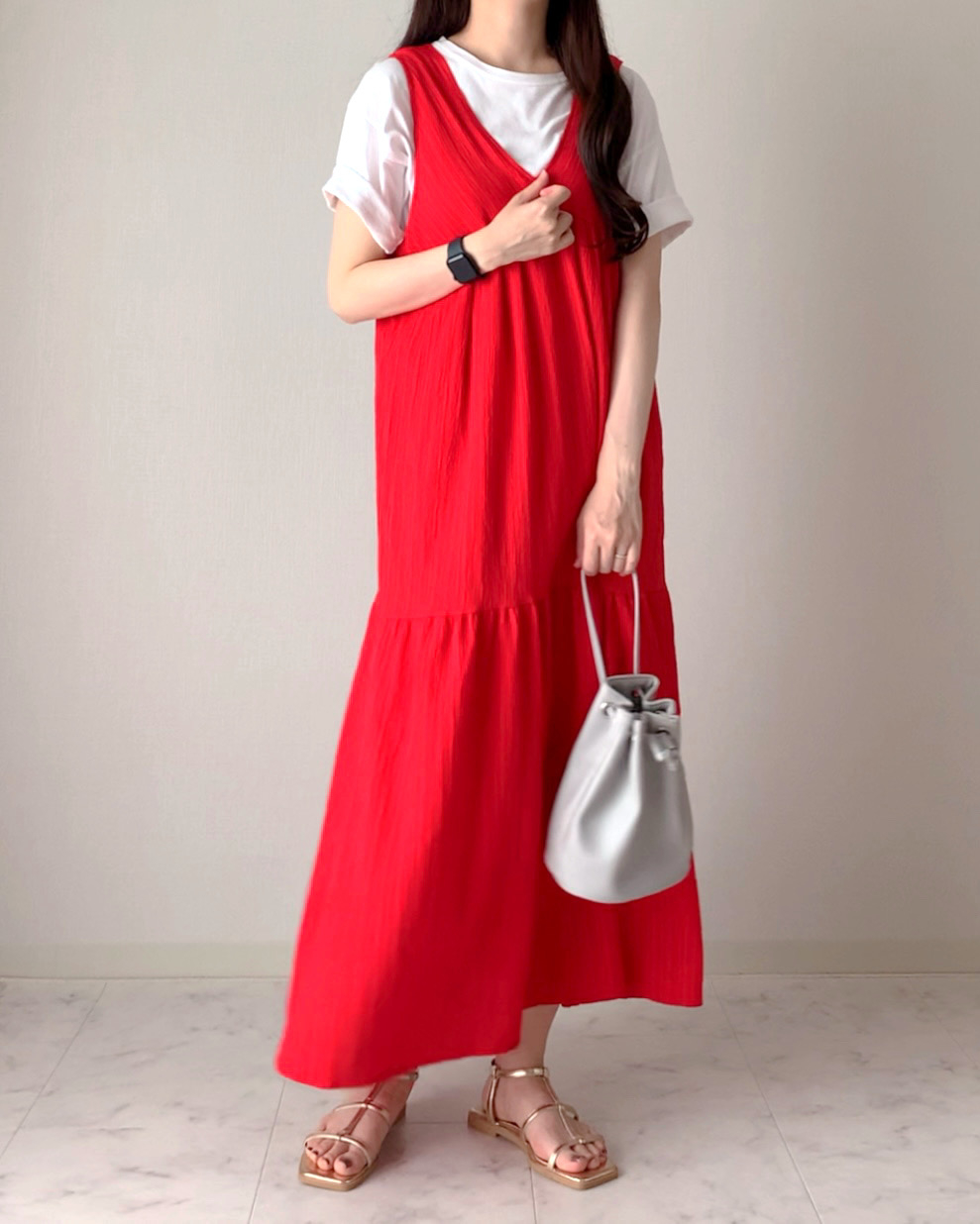 しまむらのおすすめファッションアイテム「ヨウリョウティアードOP」のコーディネート