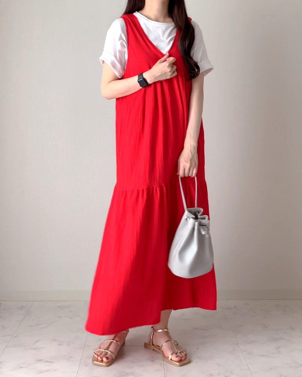 しまむらのおすすめファッションアイテム「ヨウリョウティアードOP」のコーディネート