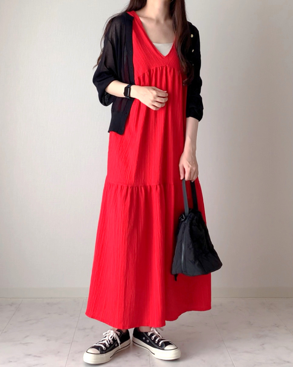 しまむらのおすすめファッションアイテム「ヨウリョウティアードOP」のコーディネート