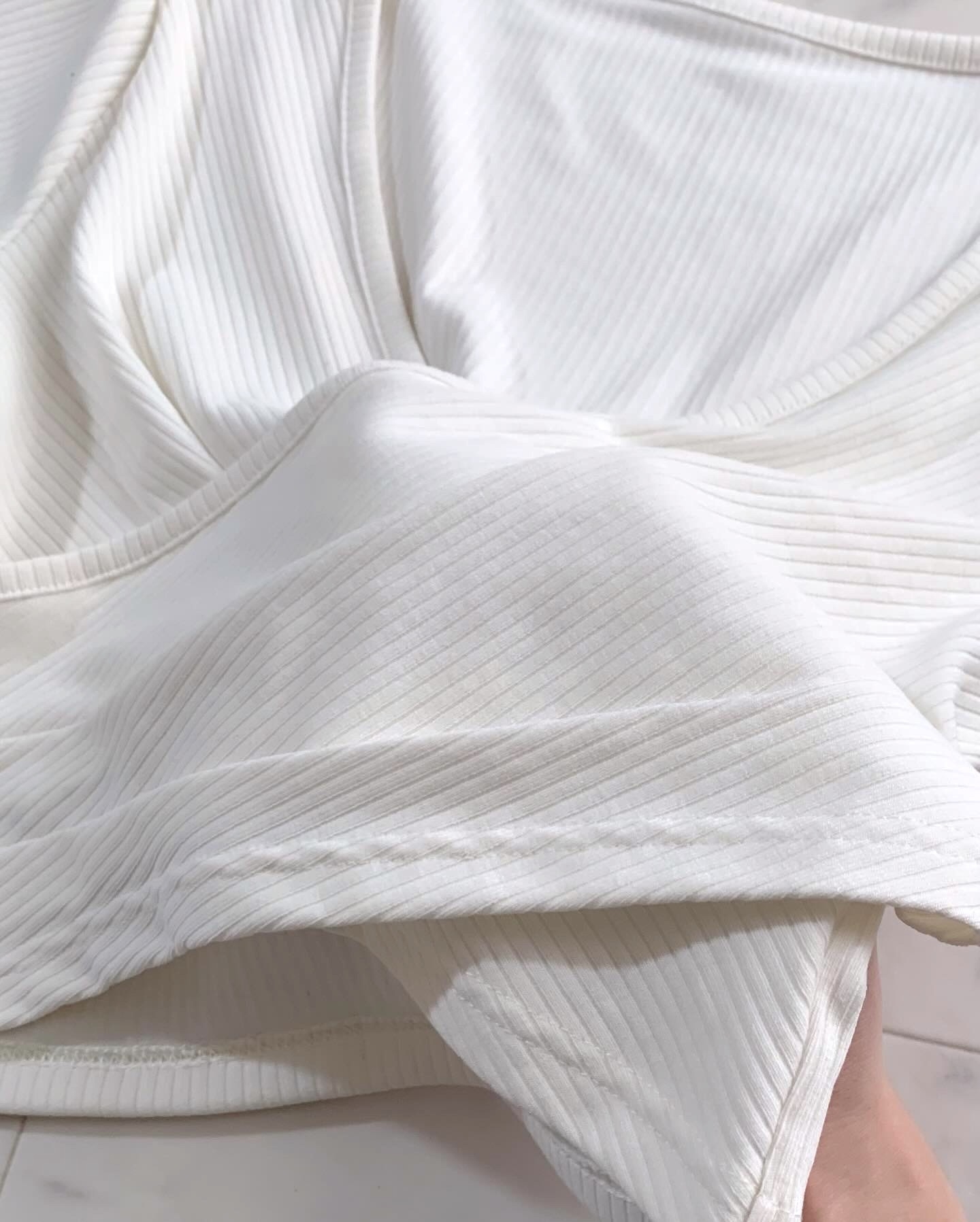 GU(ジーユー)のおすすめファッションアイテム「カシュクールT」