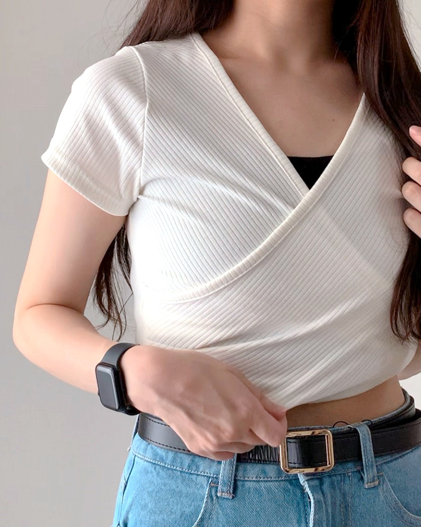 GU(ジーユー)のおすすめファッションアイテム「カシュクールT」