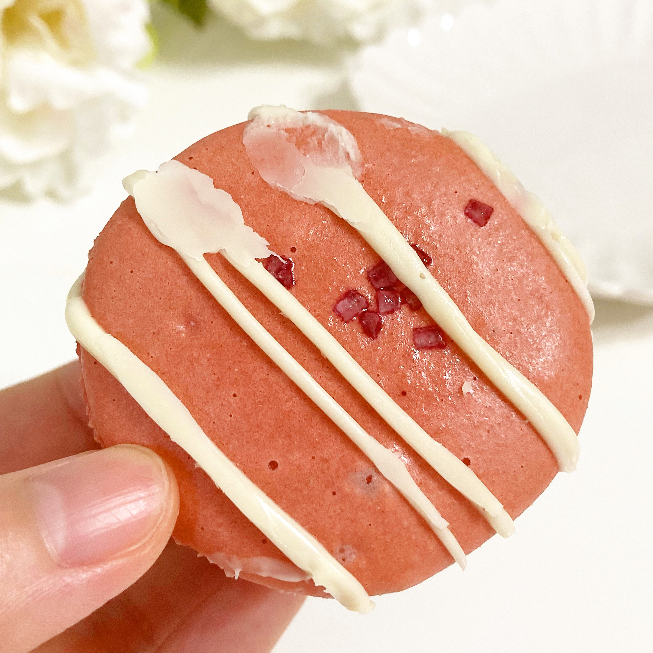 FamilyMart（ファミリーマート）のおすすめスイーツ「マカロンサンド いちごみるく」