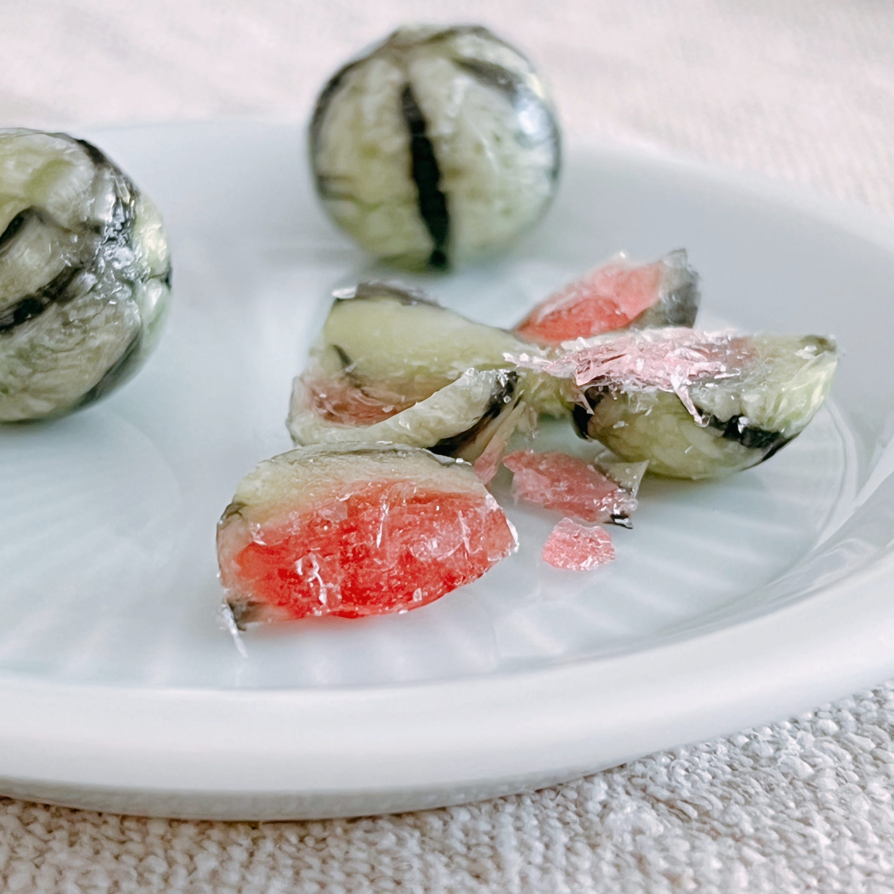 無印良品のおすすめお菓子「塩スイカ飴」