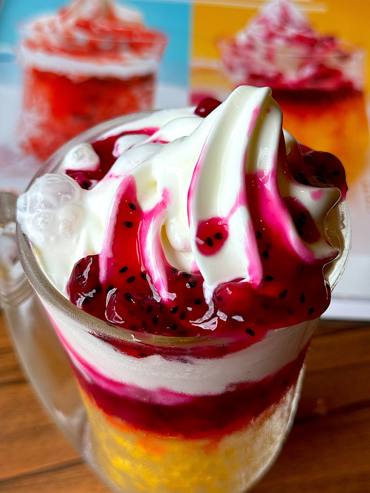 びっくりドンキーのおすすめスイーツ「夏雲かき氷(トロピカル)」