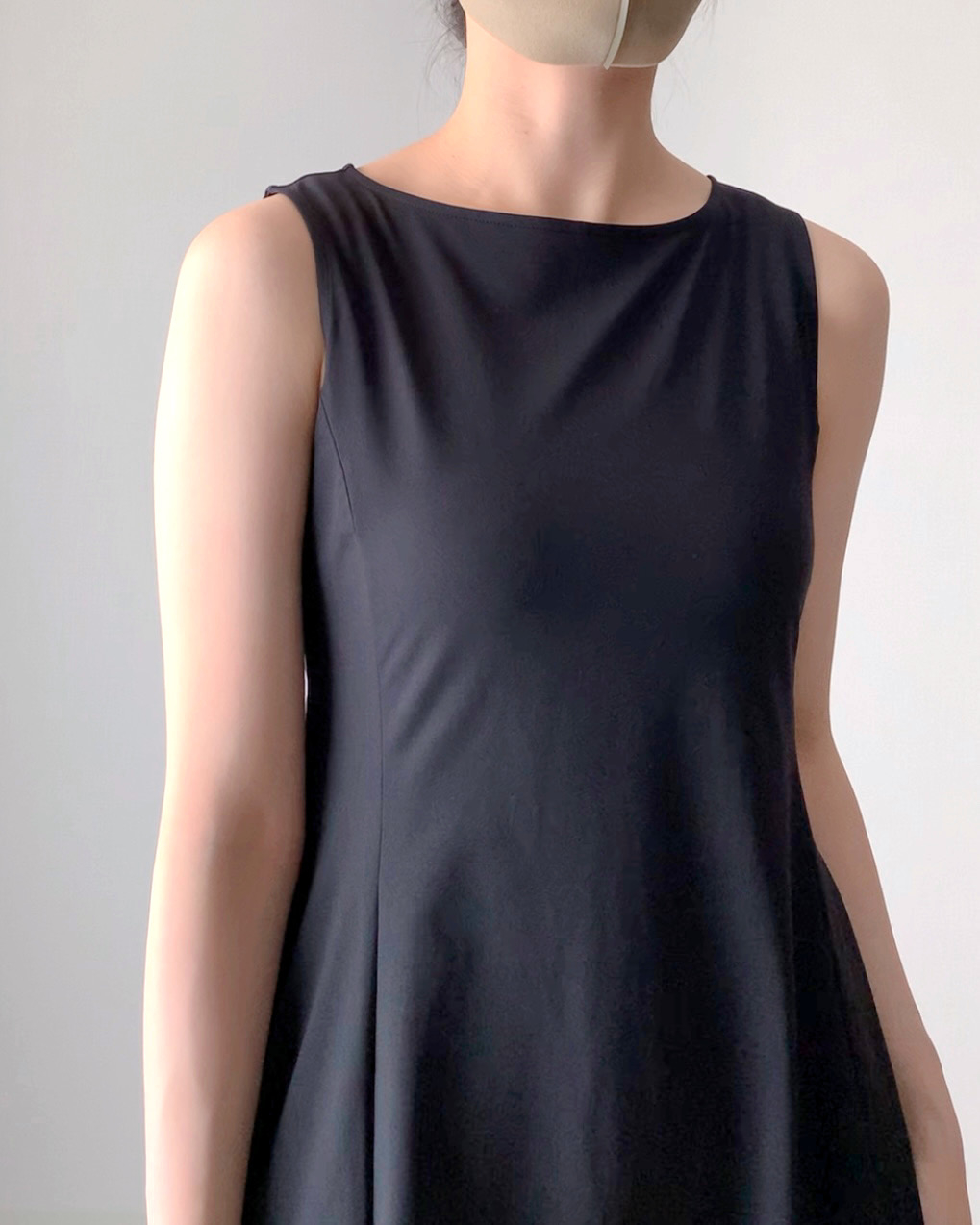 UNIQLO（ユニクロ）のおすすめファッションアイテム「ウルトラストレッチエアリズムワンピース」