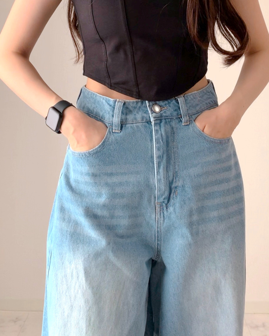 しまむらのおすすめファッションアイテム「デニムカーブパンツ」