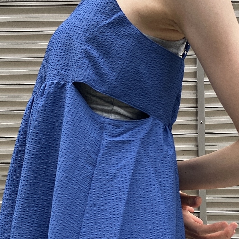 Honeys(ハニーズ)のおすすめワンピース「キャミワンピース」