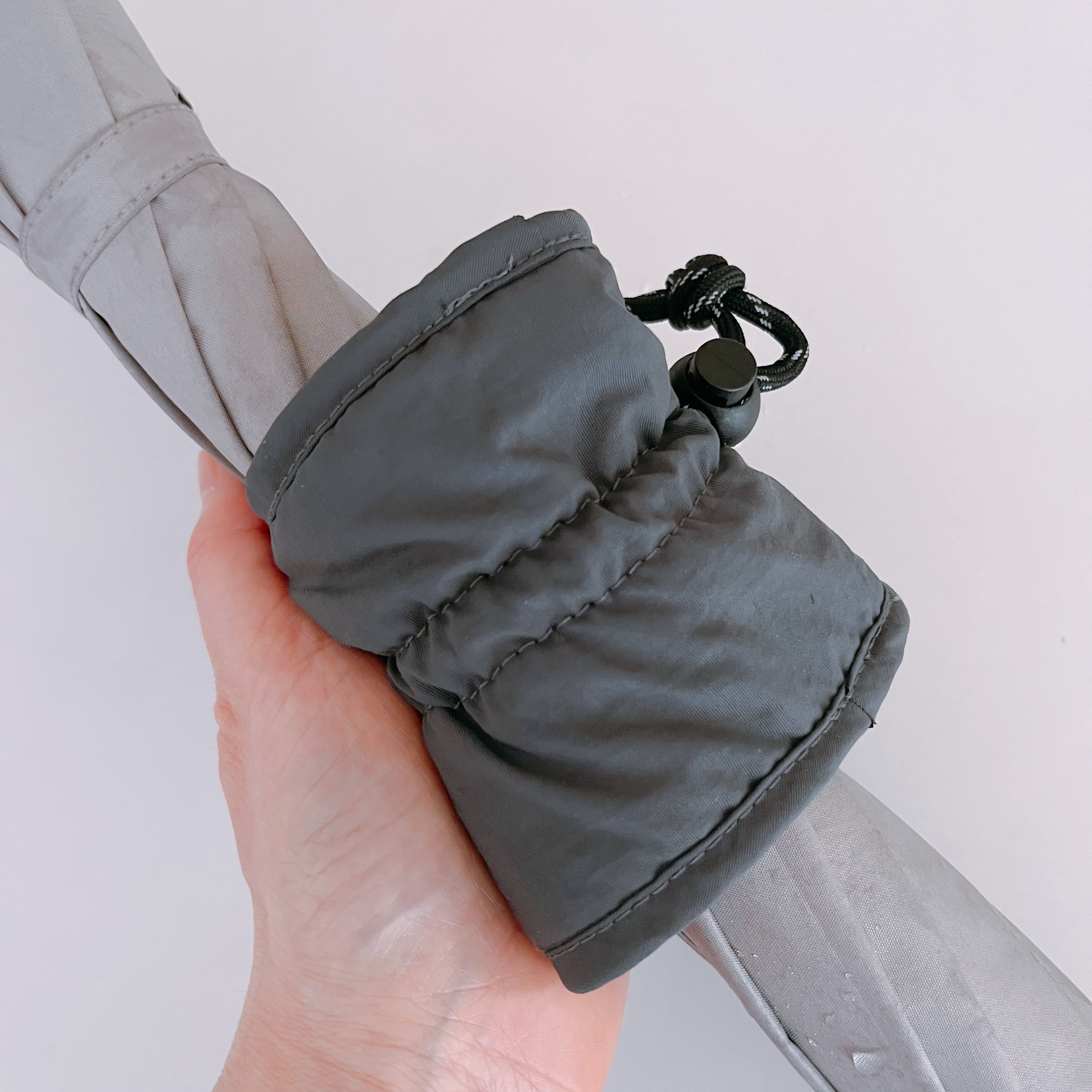 3COINS（スリーコインズ）のオススメグッズ「傘シュシュ」