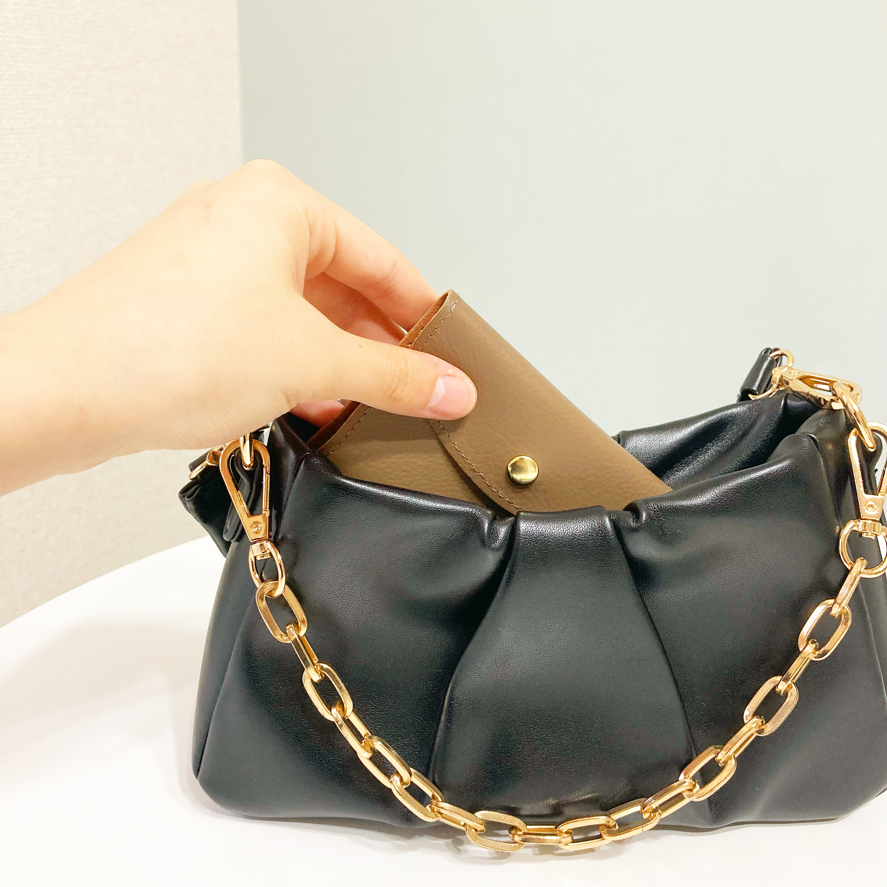 DAISO(ダイソー)のおすすめポーチ「アクセサリーポーチ」