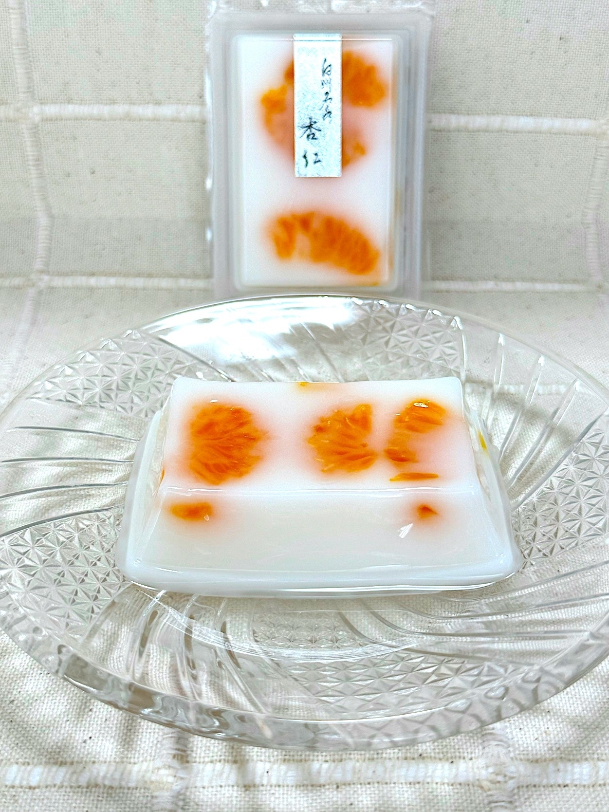 Chateraise（シャトレーゼ）のおすすめスイーツ「白州名水 杏仁」