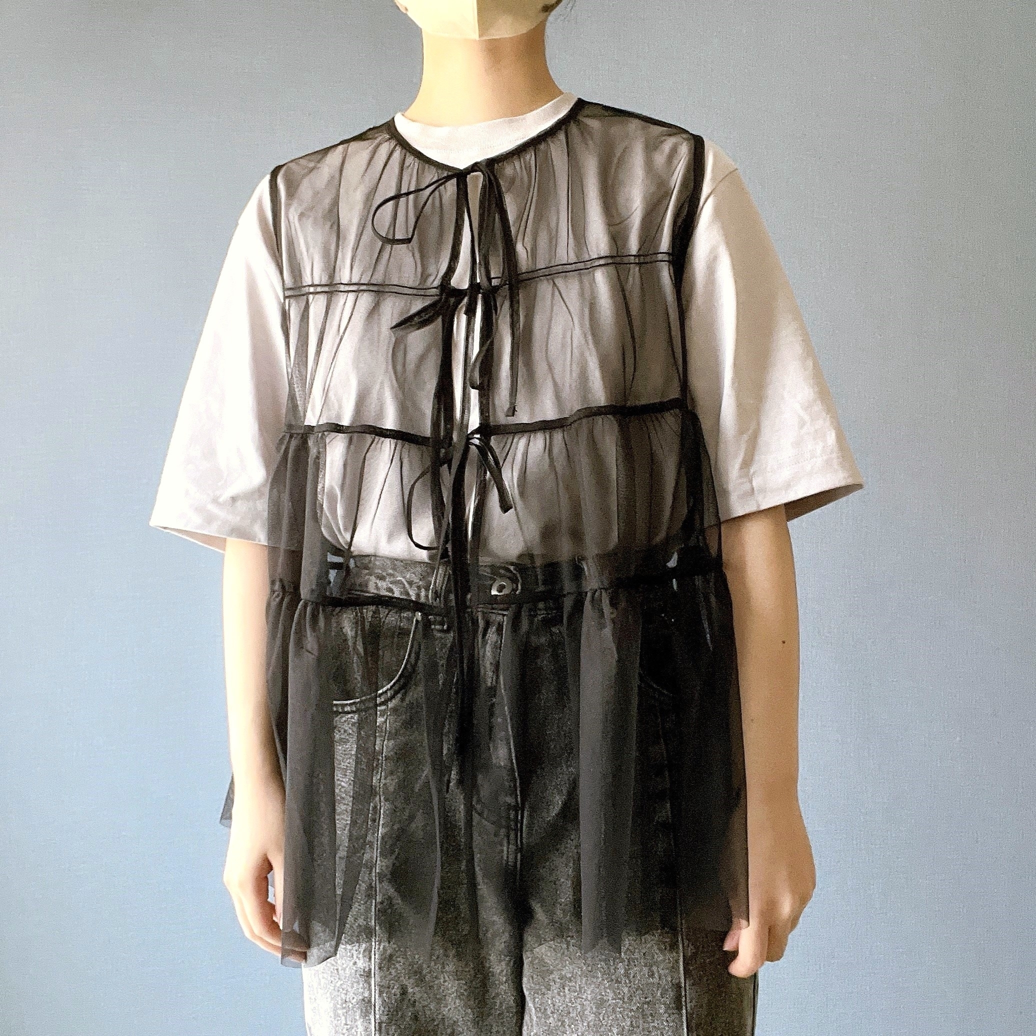 ニコアンドのオススメのトップス「チュールリボンベスト」