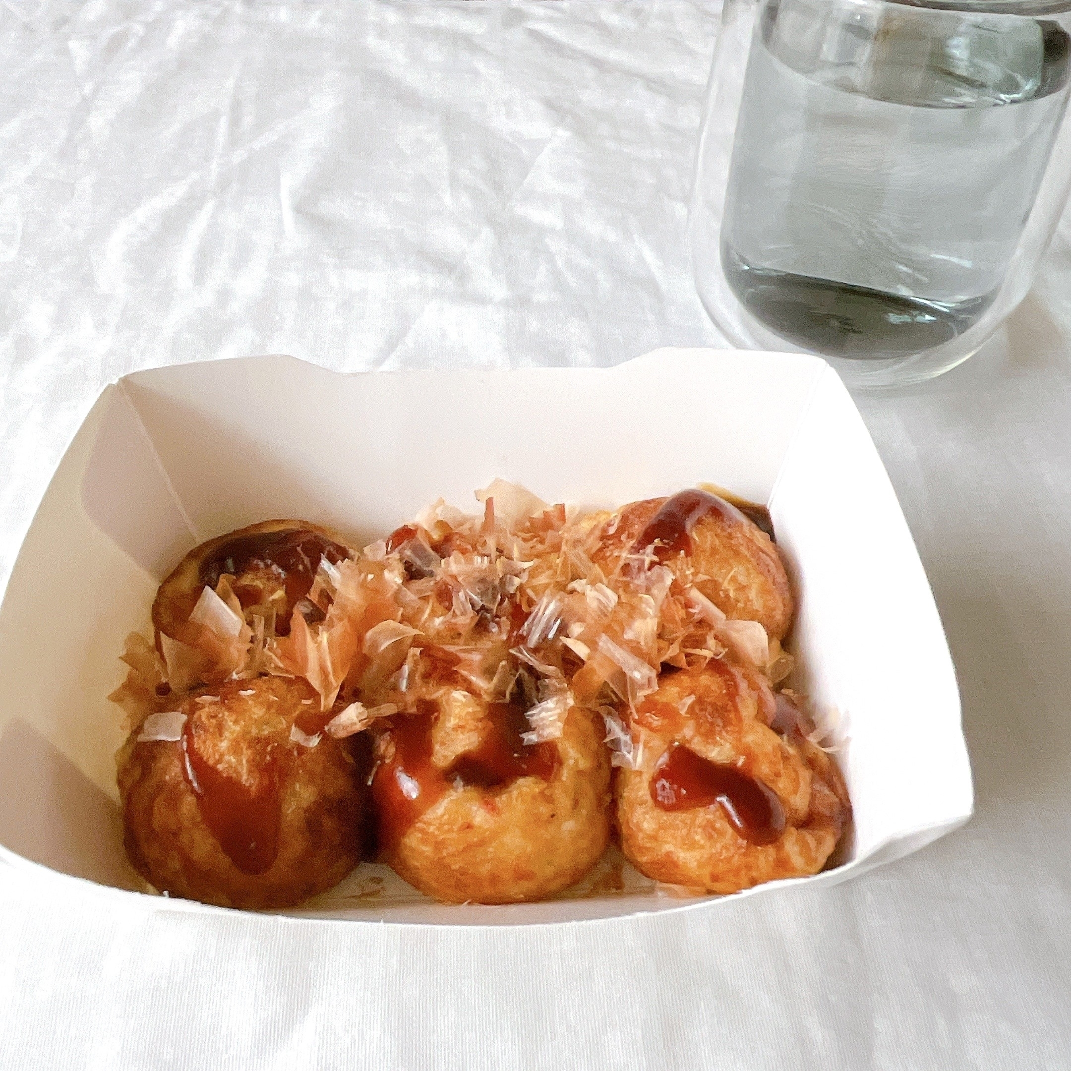 LAWSON(ローソン)の本格冷凍食品「とろ〜り たこ焼」