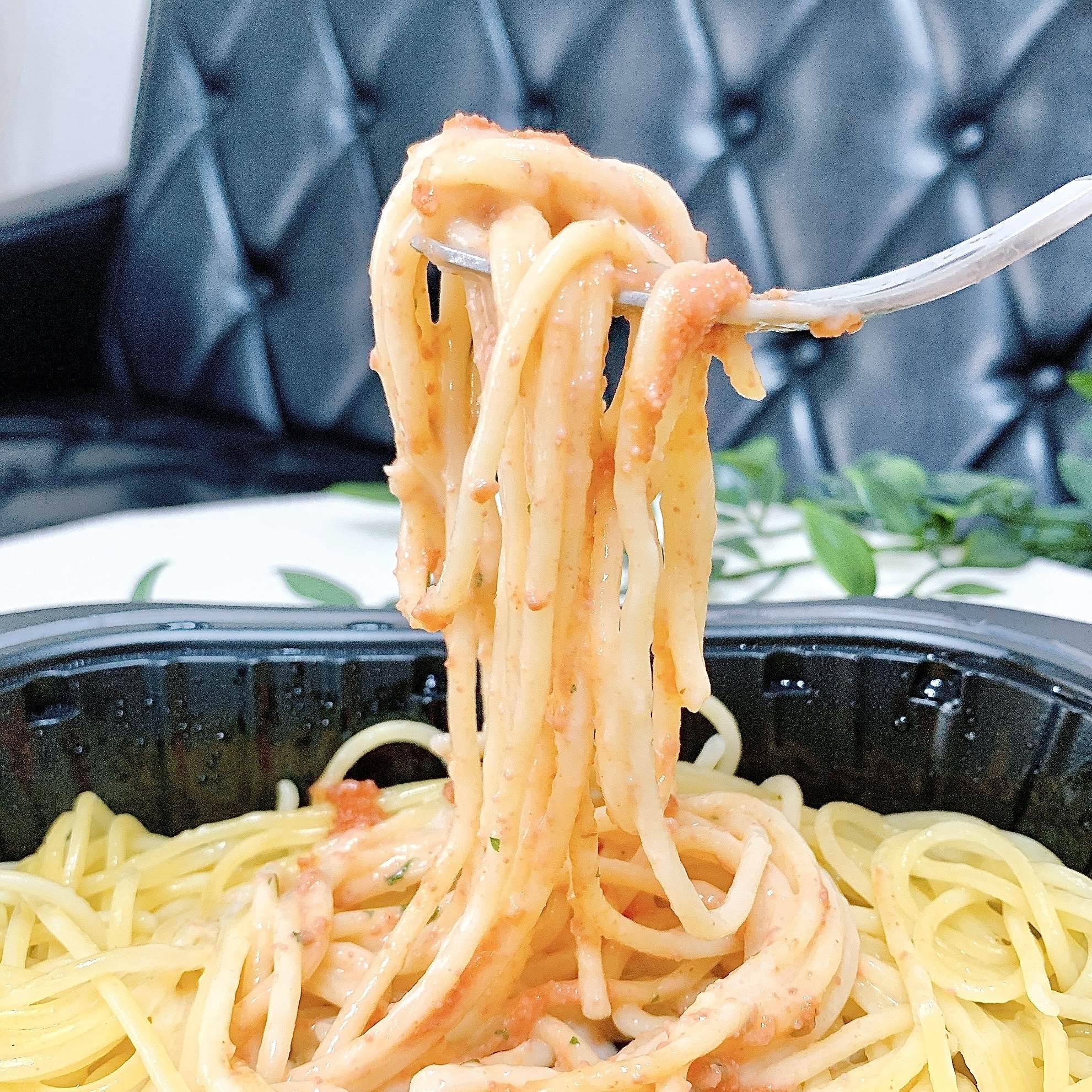 LAWSON(ローソン)の本格冷凍食品「濃厚明太子クリームパスタ」