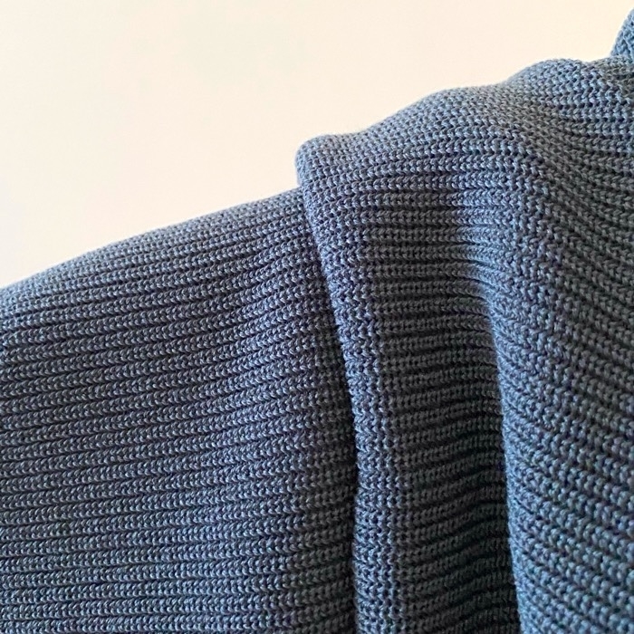 GUのおすすめファッションアイテム「ウォッシャブルフレンチスリーブセーター」