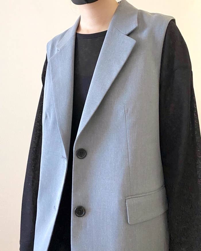 GU（ジーユー）のおすすめファッションアイテム「オーバーサイズテーラードベストZ」