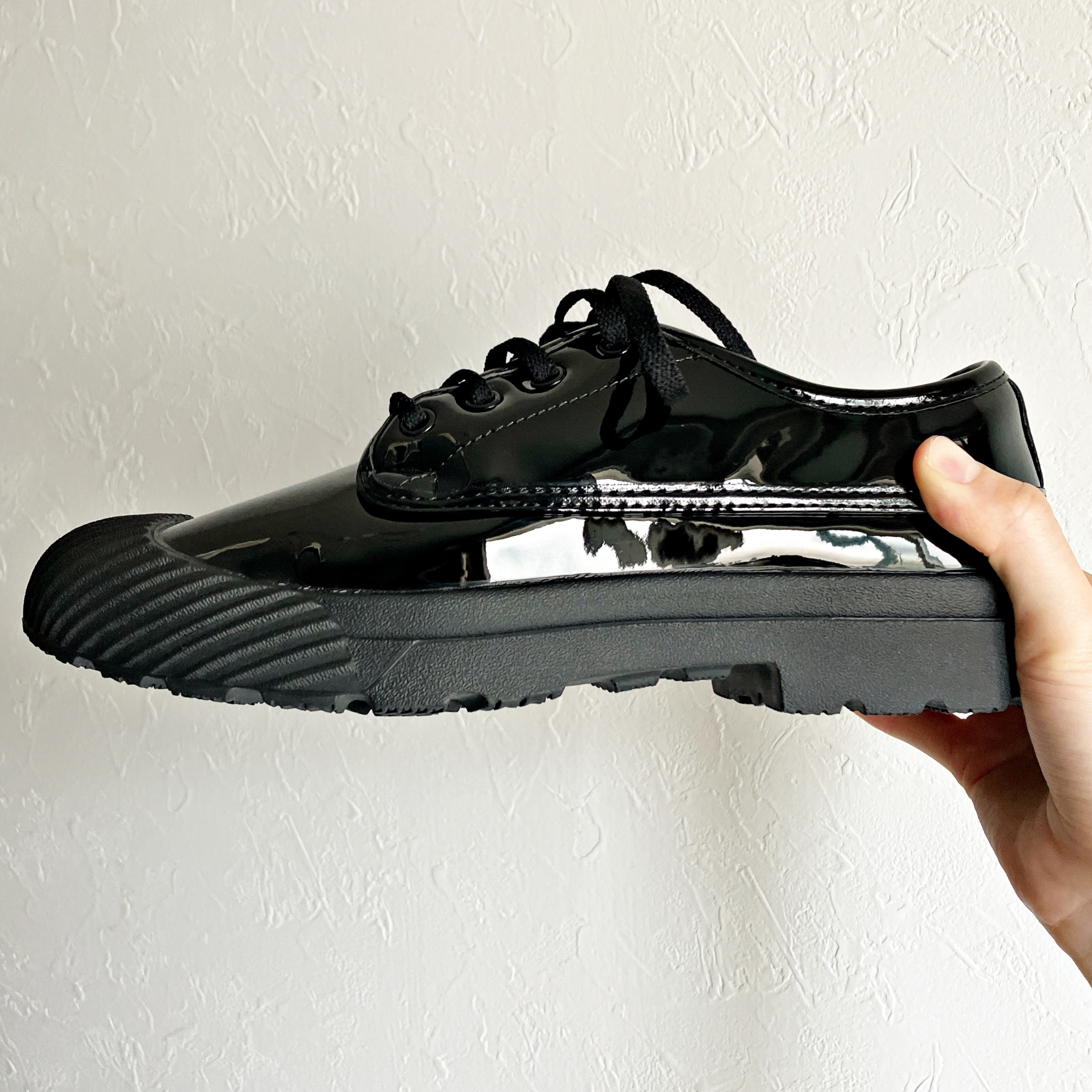 GU（ジーユー）のおすすめスニーカー「レインスニーカー」