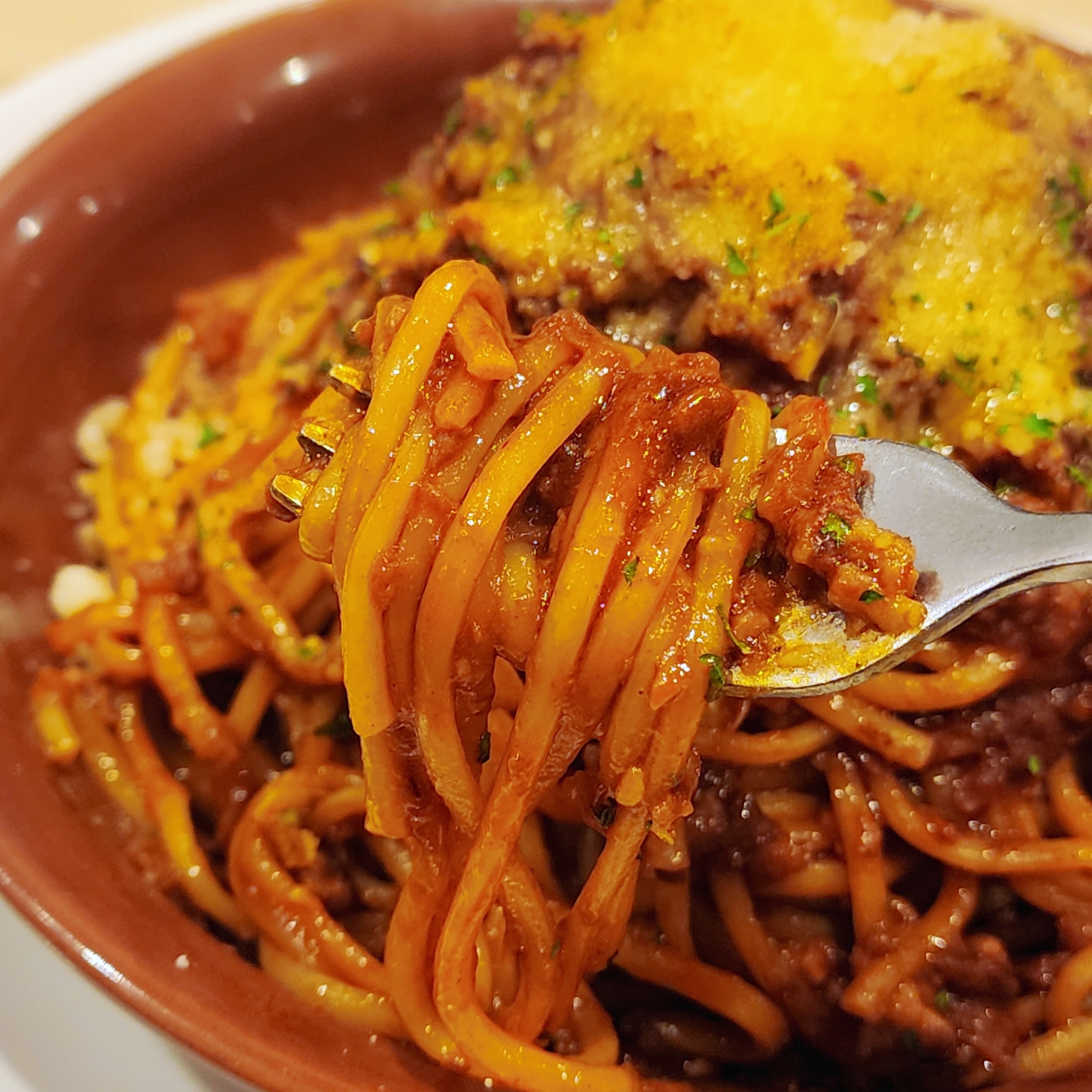 ガストのおすすめのメニュー「富士山大盛りミートソース」