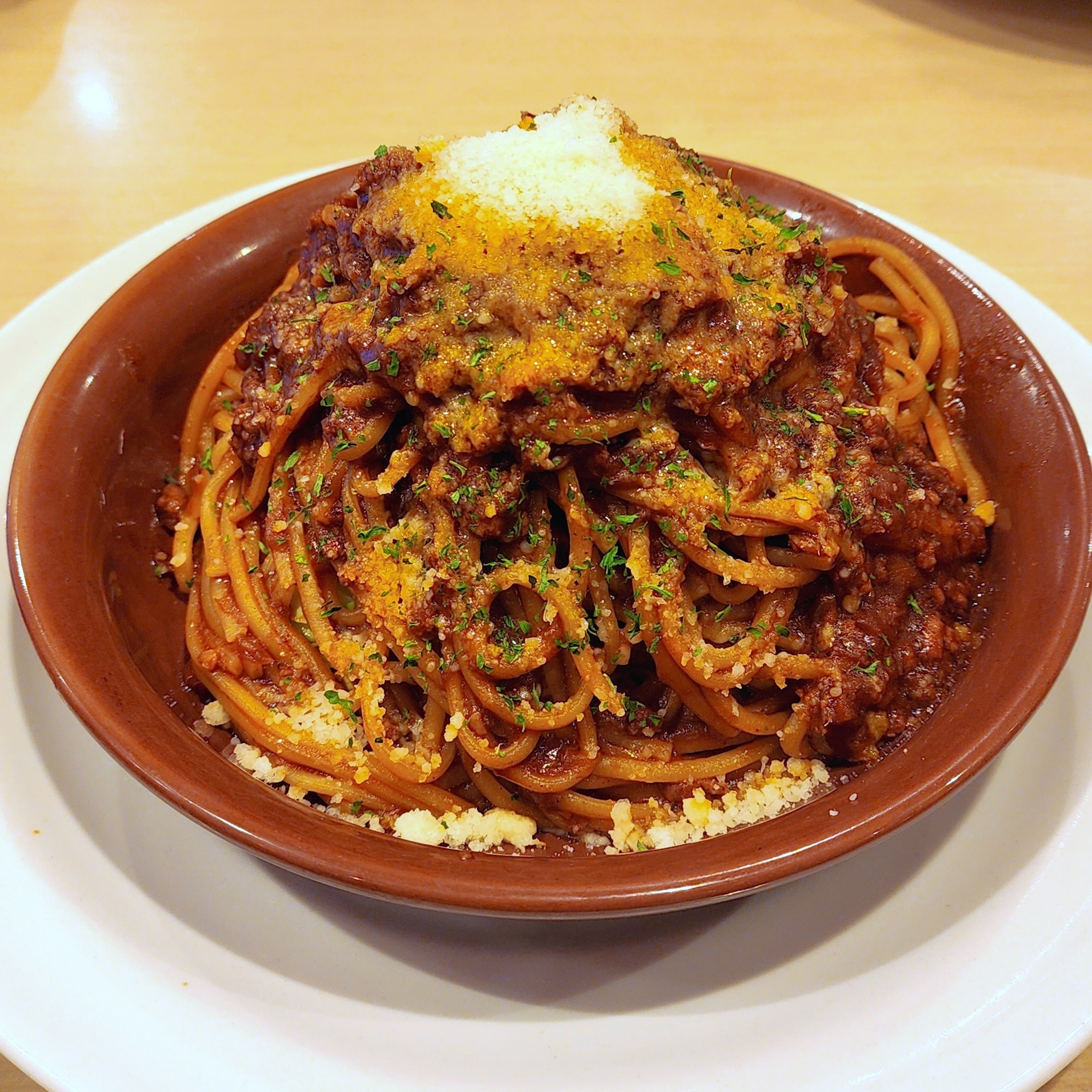 ガストのおすすめのメニュー「富士山大盛りミートソース」