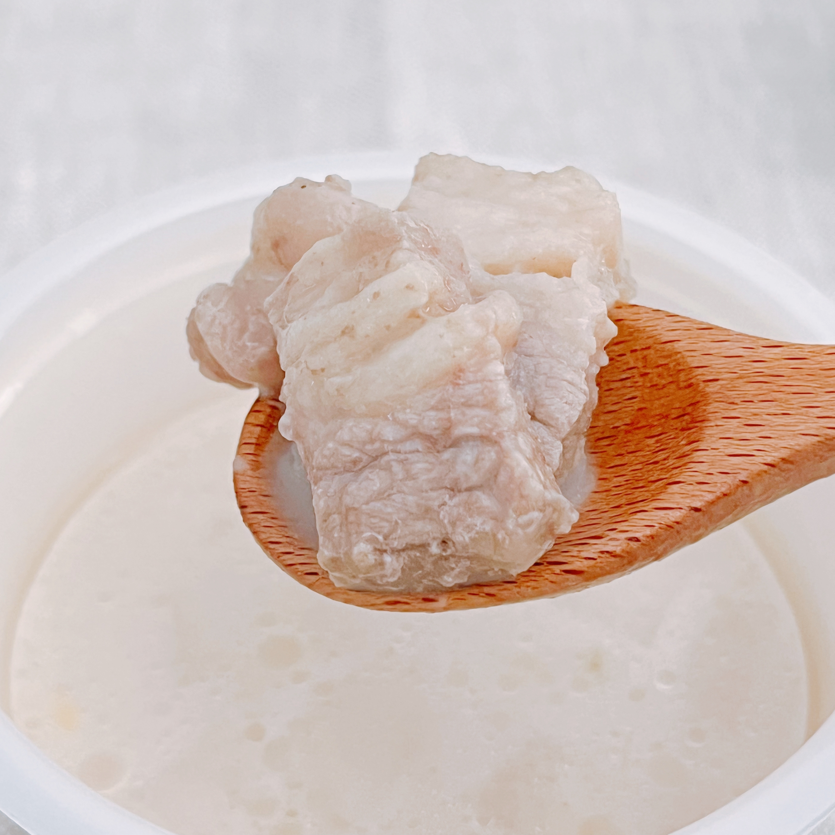 セブン-イレブンのオススメ食品「7プレミアム コムタンクッパ」「7プレミアム 鶏中華粥」