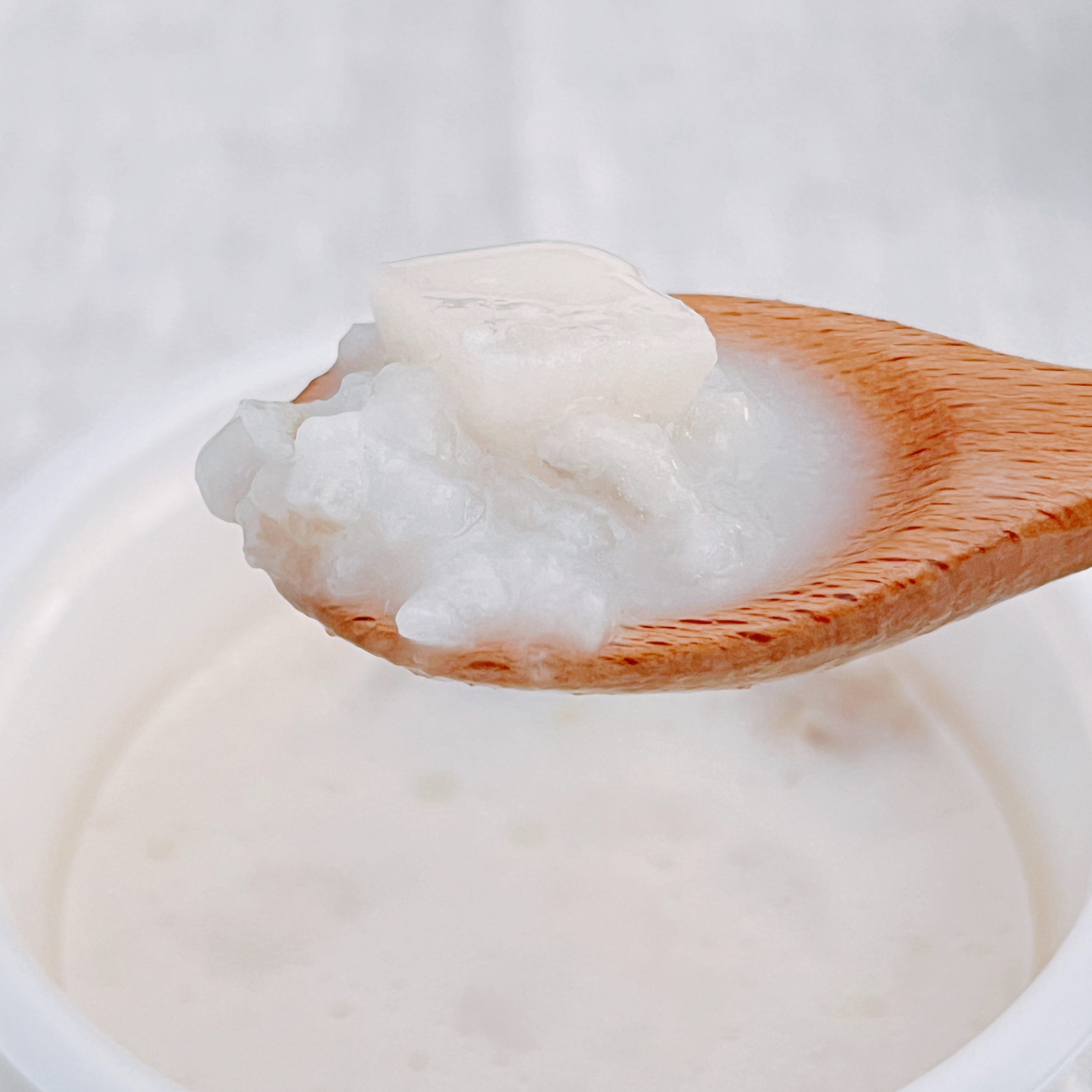 セブン-イレブンのオススメ食品「7プレミアム コムタンクッパ」「7プレミアム 鶏中華粥」