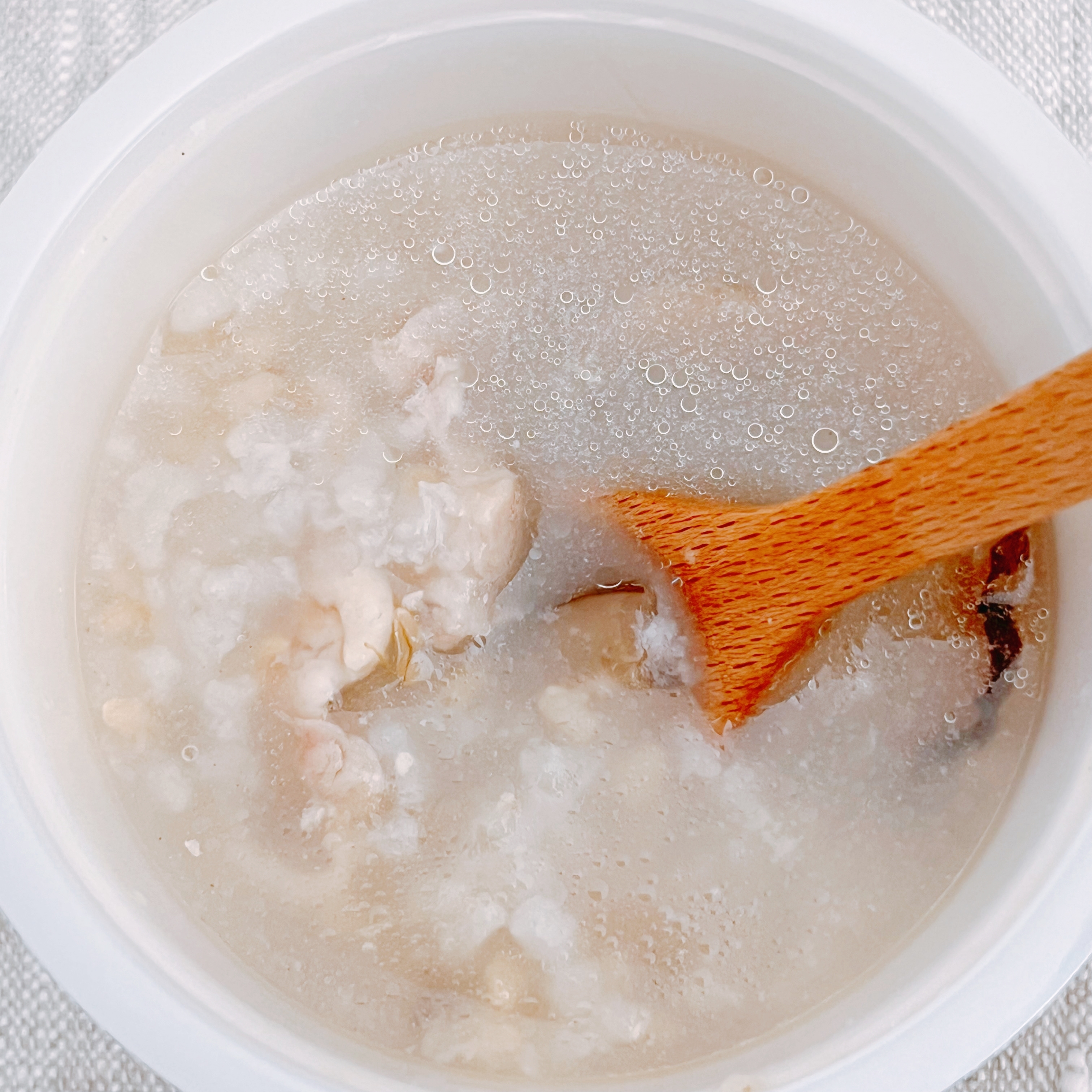 セブン-イレブンのオススメ食品「7プレミアム コムタンクッパ」「7プレミアム 鶏中華粥」