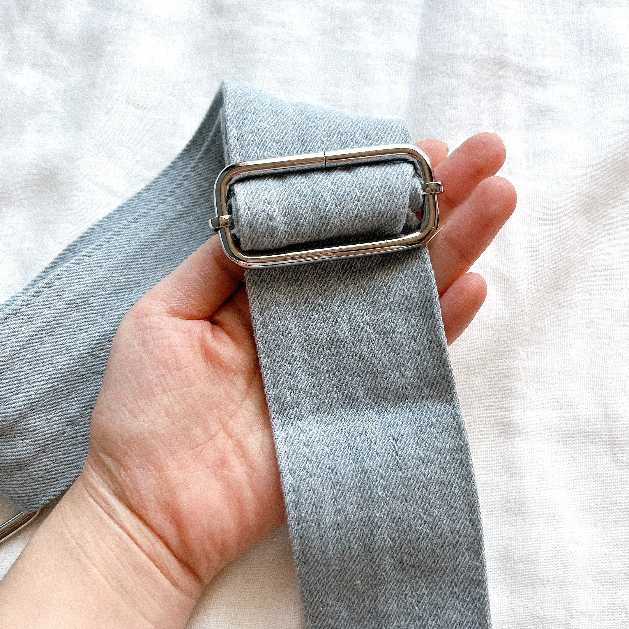 ニコアンドのオススメのバッグ「オリジナルキャンバス2WAYショルダーバッグ」