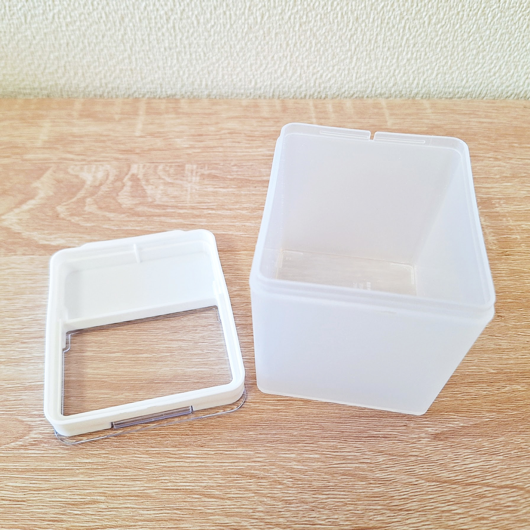 DAISO（ダイソー）のおすすめ便利グッズ「上から見える調味料ストッカー」