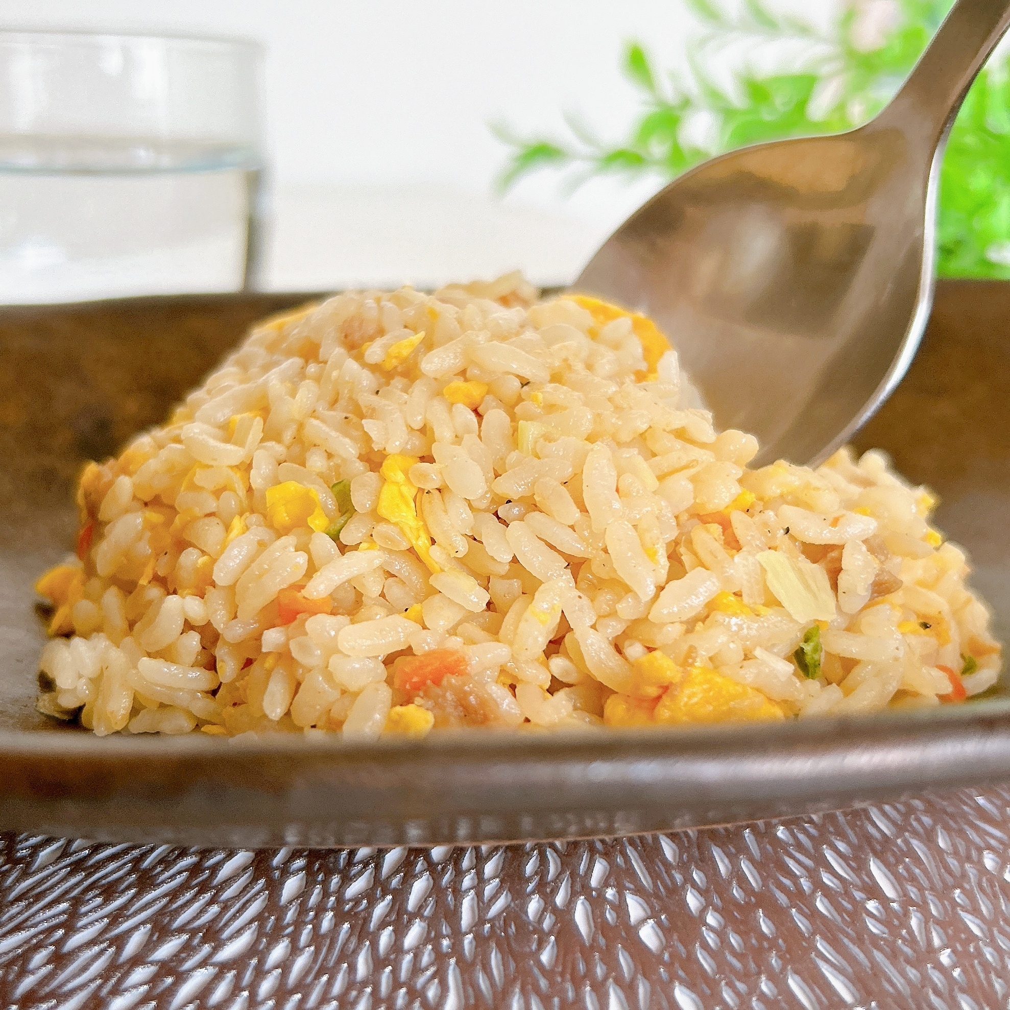 LAWSON(ローソン)のおすすめ冷凍食品「5種具材の香味炒飯」