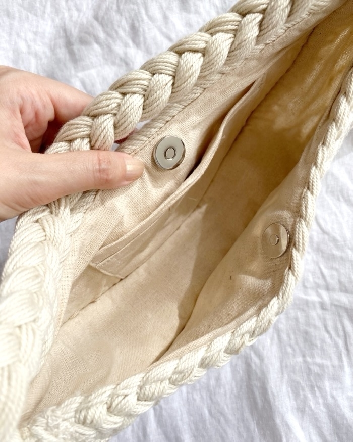 ZARA（ザラ）のおすすめバッグ「マクラメショルダーバッグ」