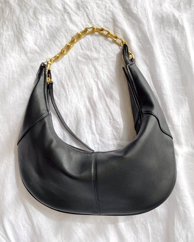 ZARA】1つあるとめっちゃ使える！新作の「高見えバッグ」流行りの 
