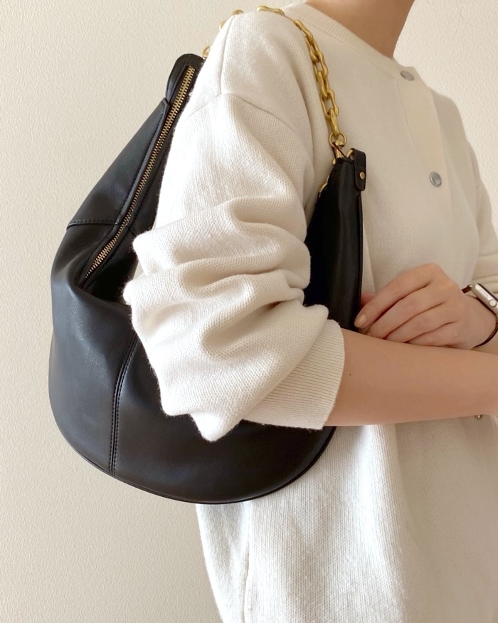 ZARA（ザラ）のおすすめファッションアイテム「チェーン ショルダーバッグ」