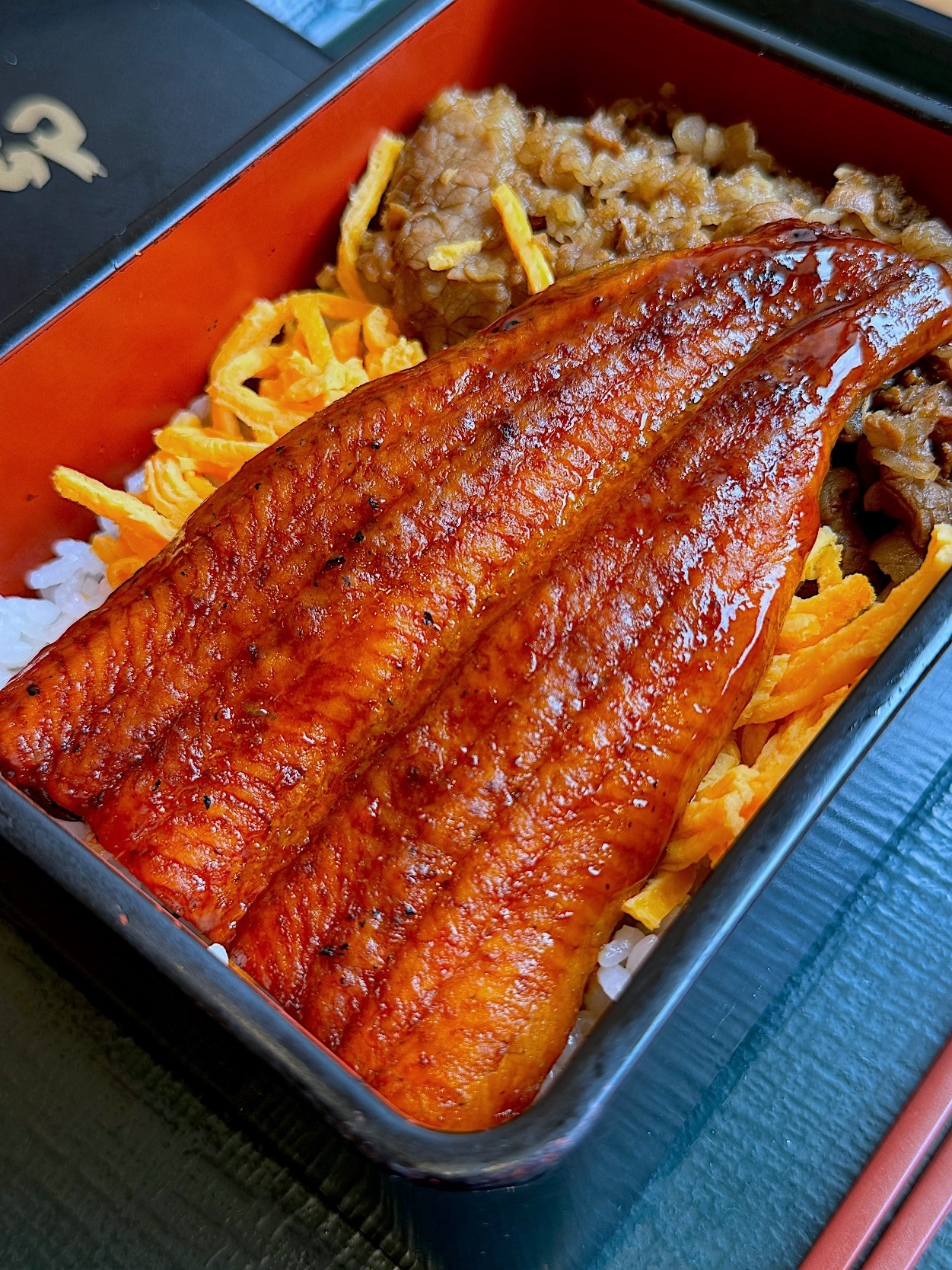 なか卯のおすすめメニュー「牛うな重」