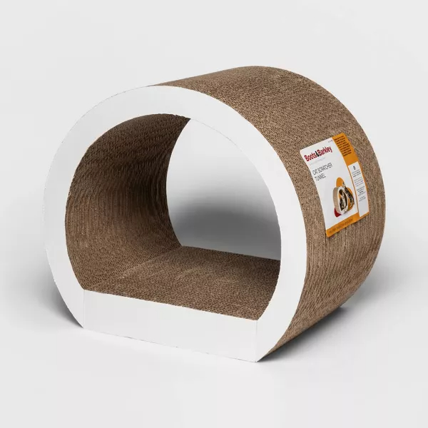 the woven cat scratcher with a tunnel design