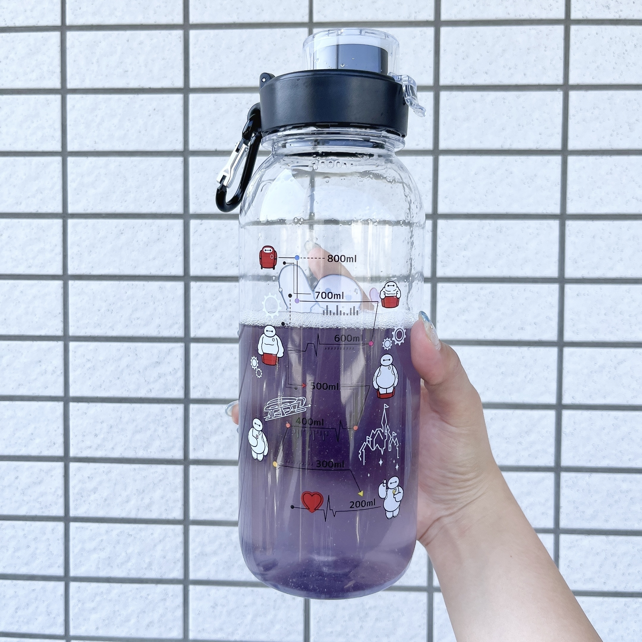 ディズニーランドのおすすめおみやげ「ドリンクボトル1.05L ベイマックス」