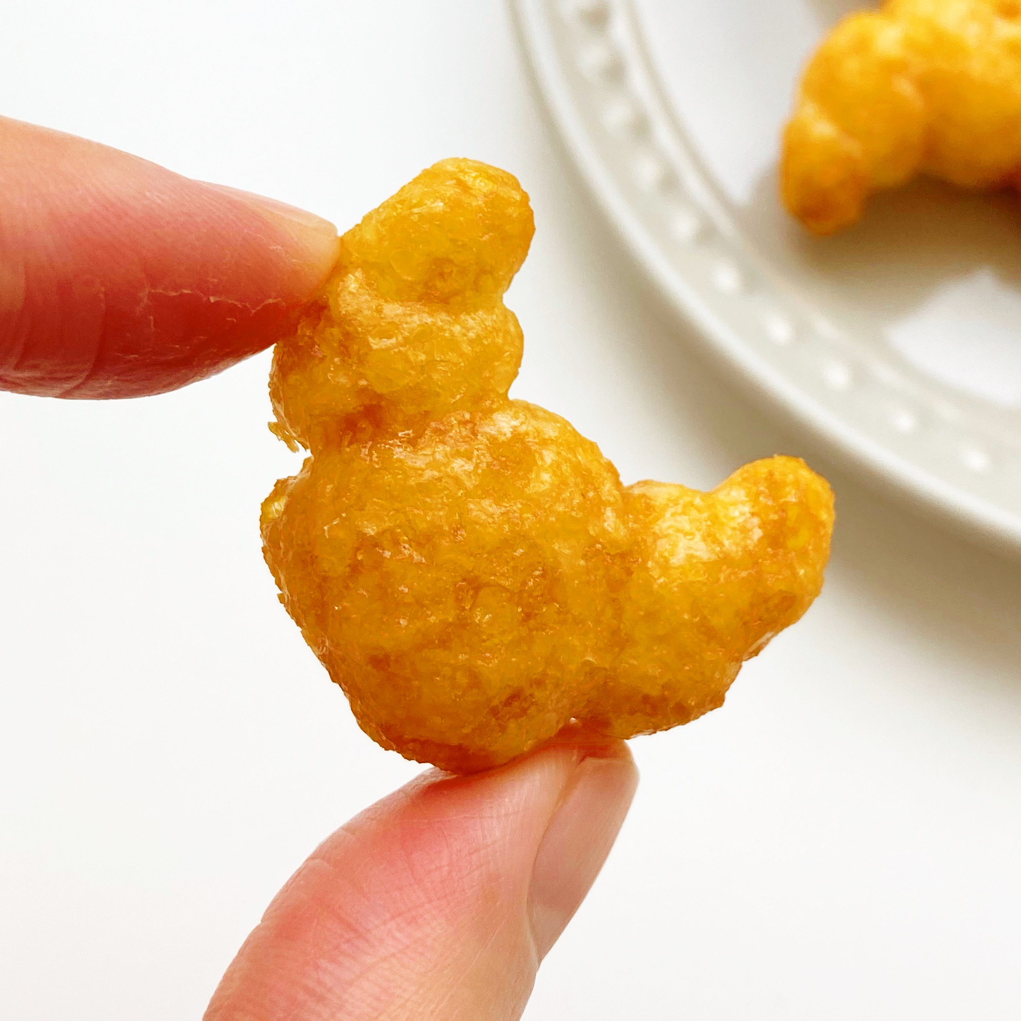 LAWSON（ローソン）のおすすめスナック「クロワッサンスナック 塩バター味」