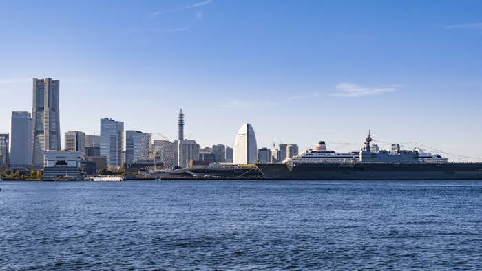 海から見たみなとみらい