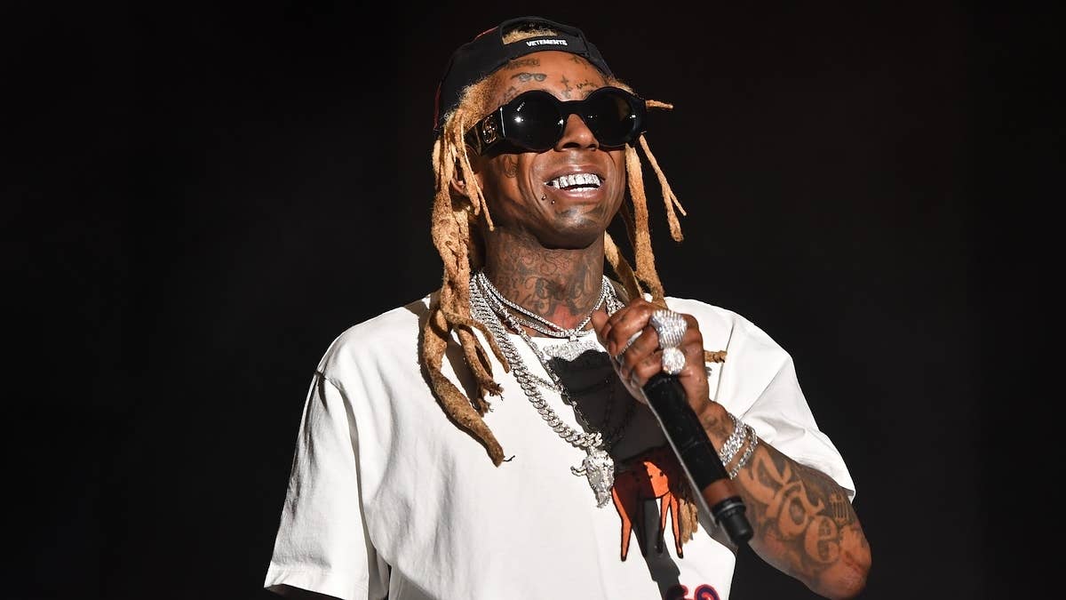 In a recent headlining-set, Weezy reminded fans that he has a difficult time remembering "the lyrics to my shit."