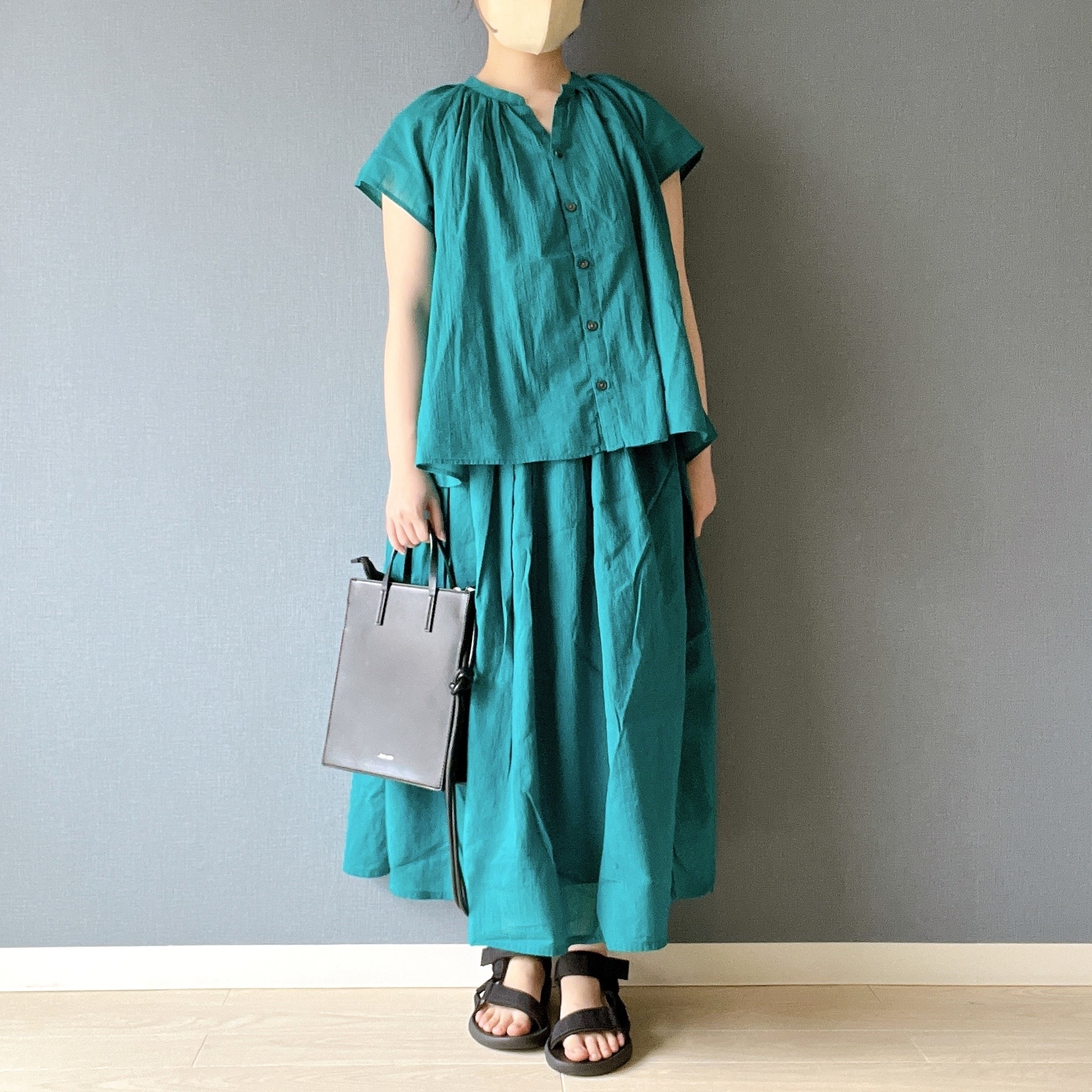 無印良品のおすすめボトムス「婦人 強撚ボイル ギャザースカート」