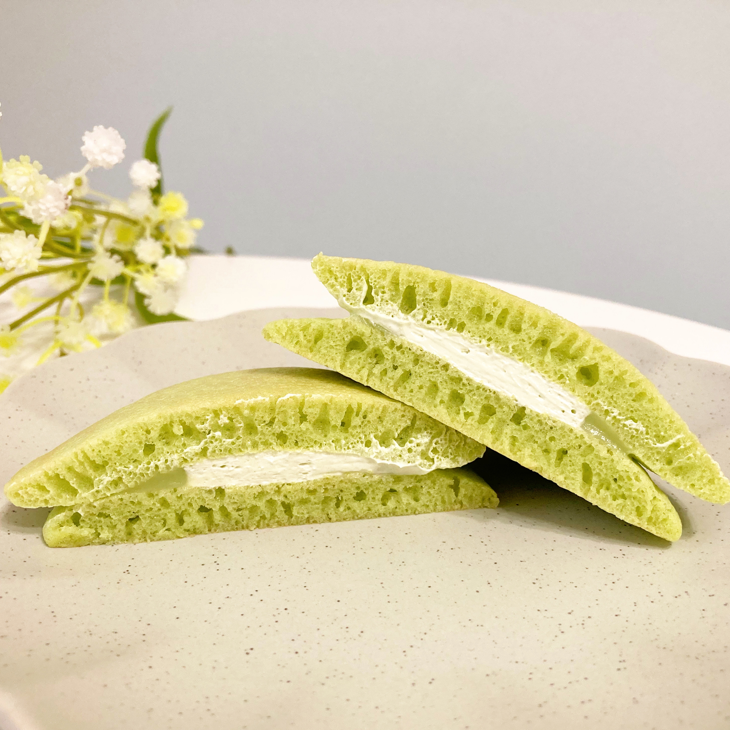 FamilyMart（ファミリーマート）のおすすめスイーツパン「クラウンメロンパンケーキ2個入」