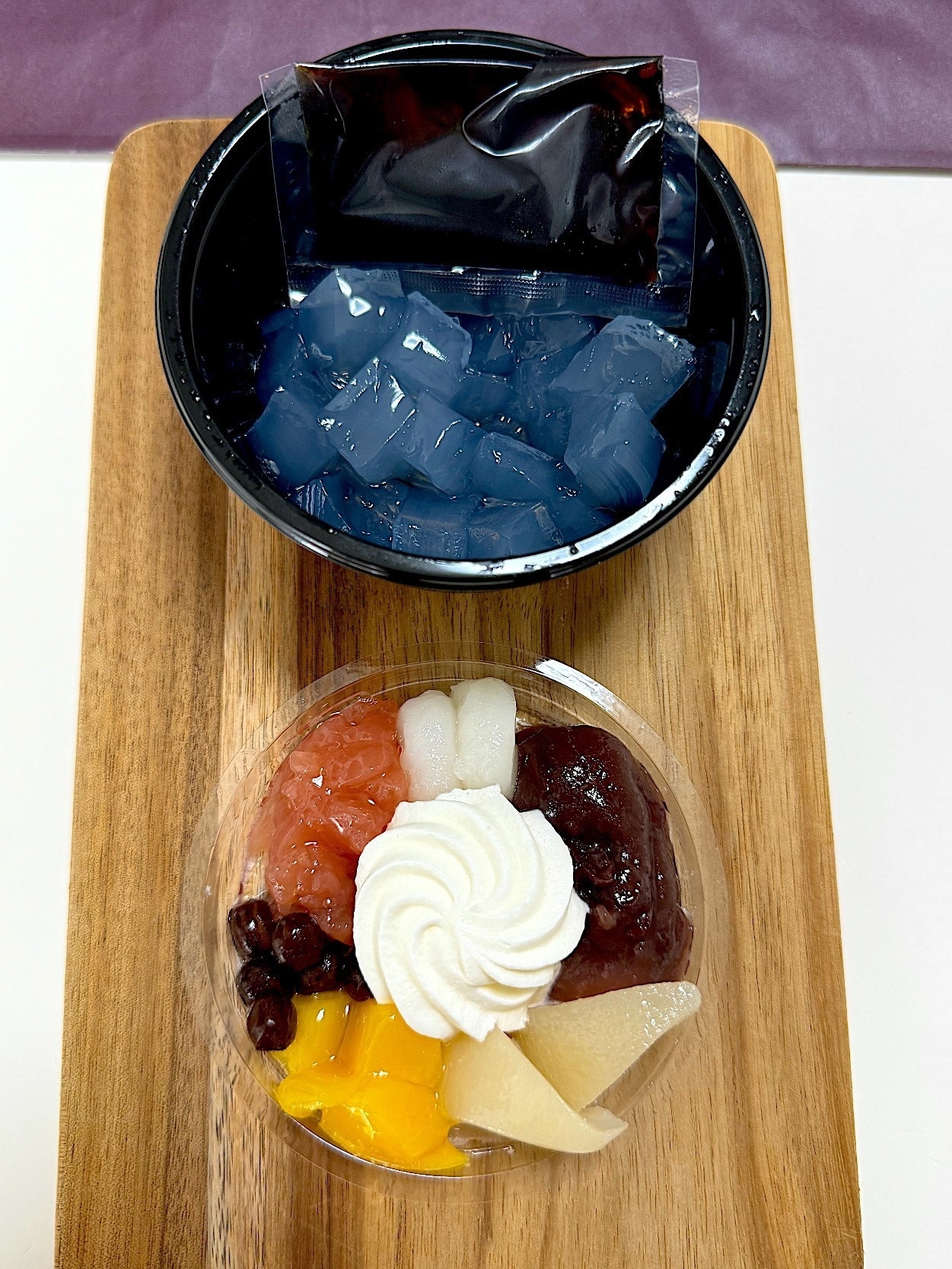 シャトレーゼのおすすめスイーツ「和涼白桃クリームあんみつ」